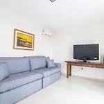 Mau11 - Av. Brasil, Churrasq, 3 Dorm, Climatizado